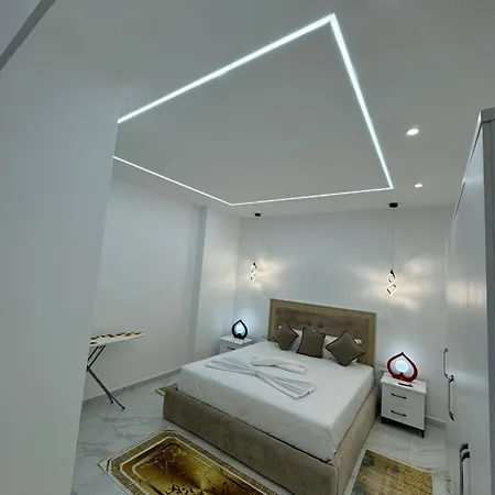 Dave Luxury *